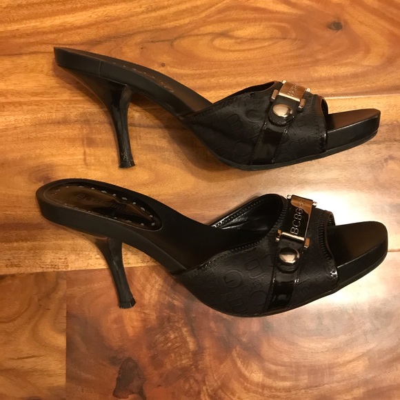 bcbg black heels